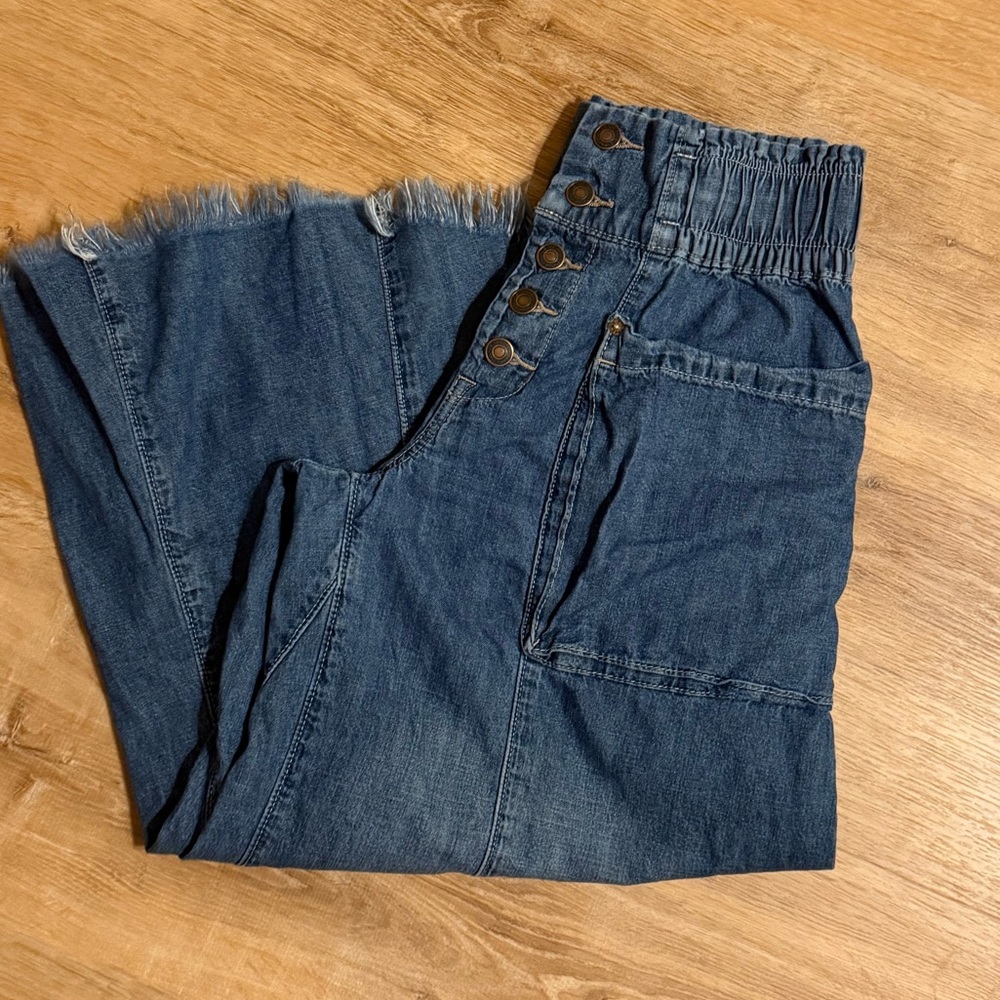 Free People Cropped Wide-Leg Denim Jeans with Frayed Hem - Picture 5 of 5